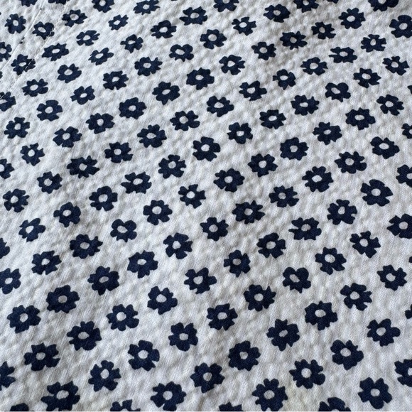 Gap Seersucker Short Sleeve Shirt - Picture 6 of 6